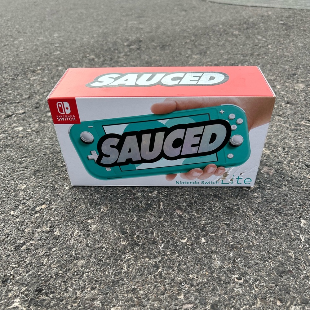 BRAND NEW NINTENDO SWITCH LITE